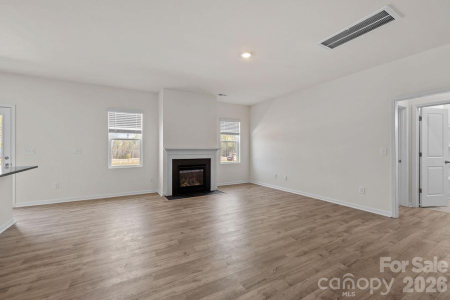 Spacious, unfurnished interior of a new home in McFarland Estates, York (Image 13).