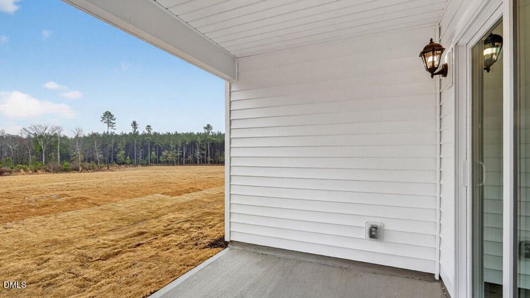 110-ross-dr-dr-horton-008