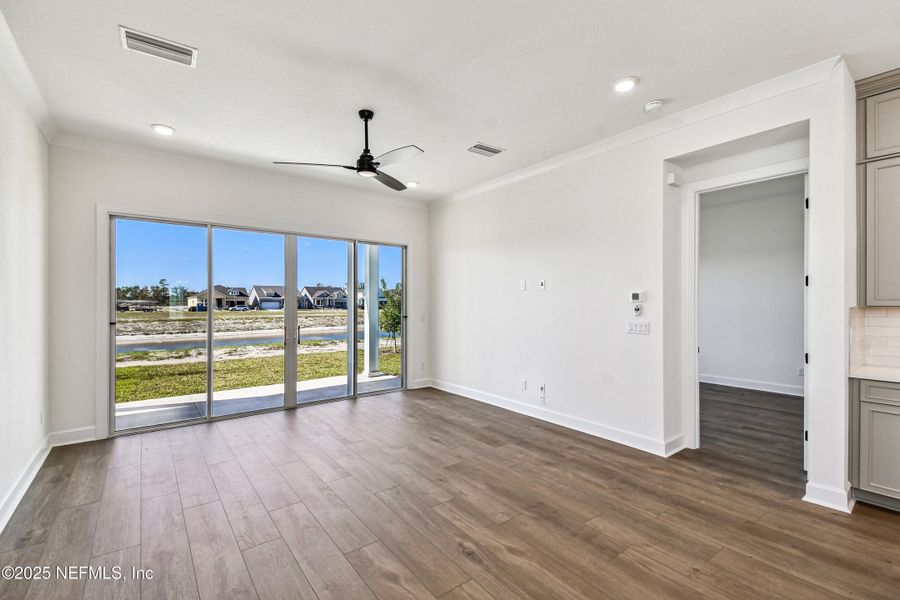 Spacious, unfurnished interior of a new home in Seven Pines 50' Front Entry, Jacksonville (Image 24).