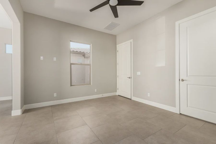 Spacious, unfurnished interior of a new home in Bellero Estates, Queen Creek (Image 35).