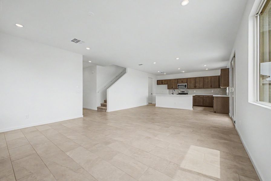 Spacious, unfurnished interior of a new home in Mason Ranch II, Surprise (Image 8).