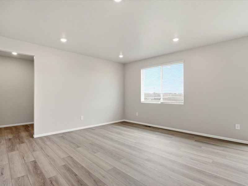 Spacious, unfurnished interior of a new home in Poudre Heights: The Lakes Collection, Windsor (Image 9).