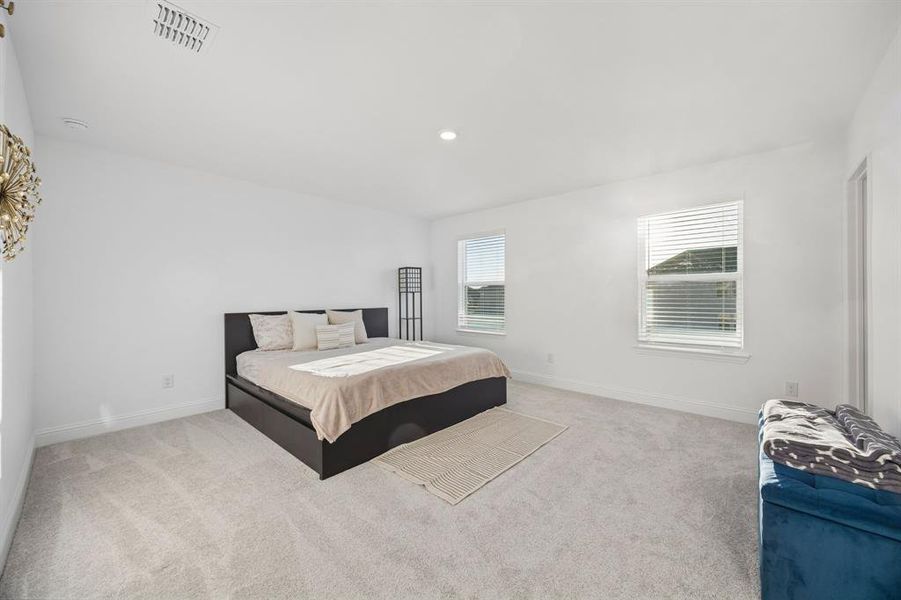 Furnished interior view inside a new home in , Northlake (Image 15).
