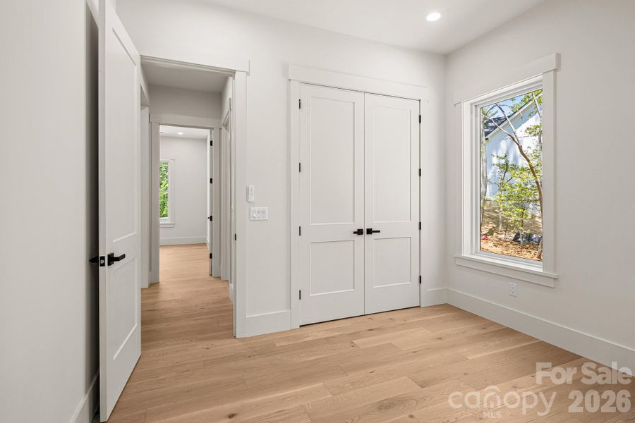 Spacious, unfurnished interior of a new home in , Etowah (Image 36).