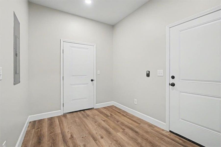 Spacious, unfurnished interior of a new home in , Lindale (Image 22).