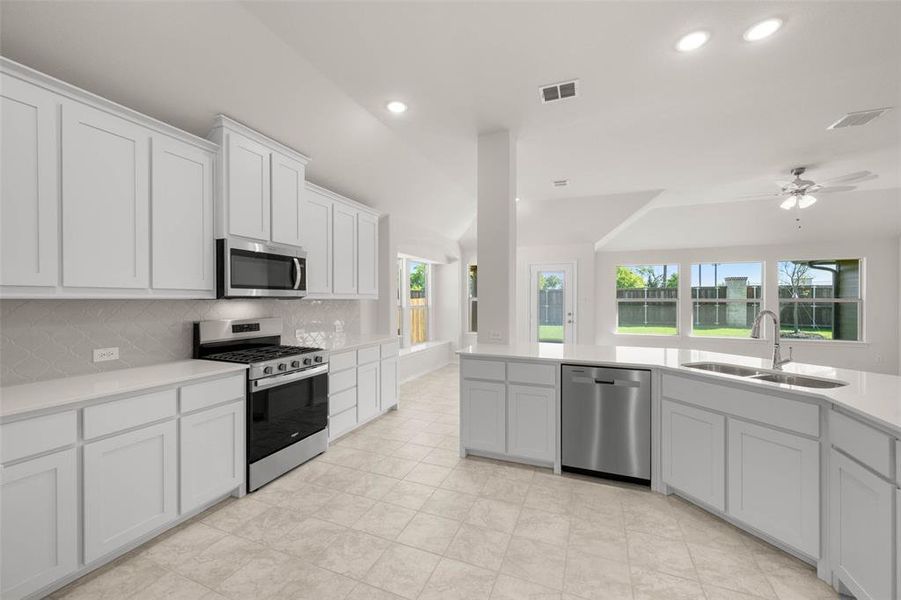 814 Misty- Kitchen-3