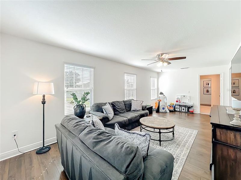 Furnished interior view inside a new home in , Mount Dora (Image 25).