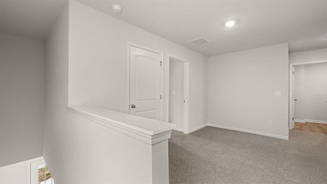 Spacious, unfurnished interior of a new home in Braselton Village, Braselton (Image 17).