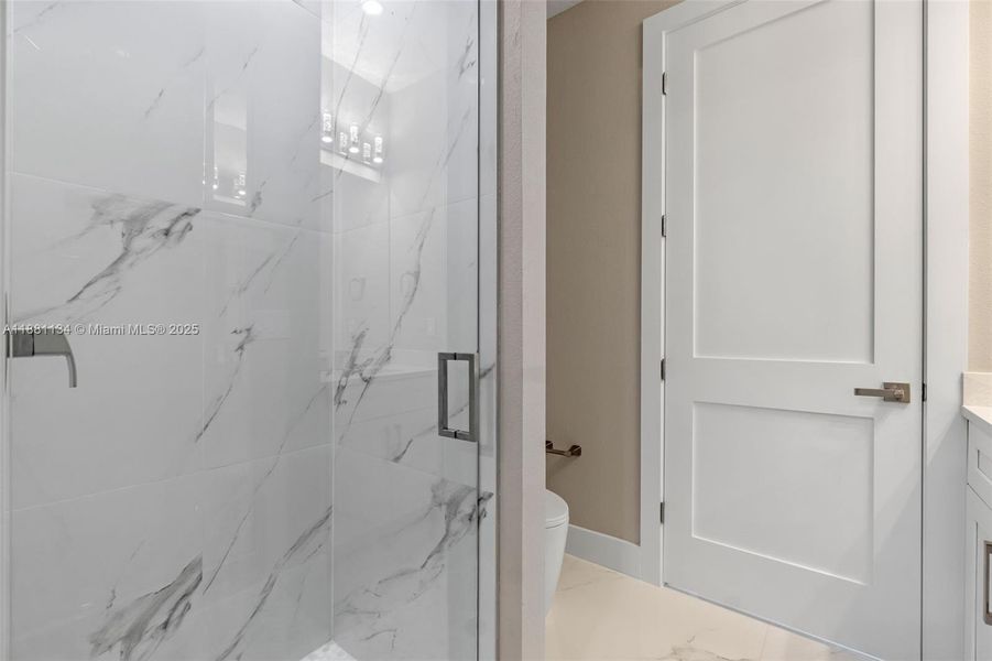 Image 30 of a home in .