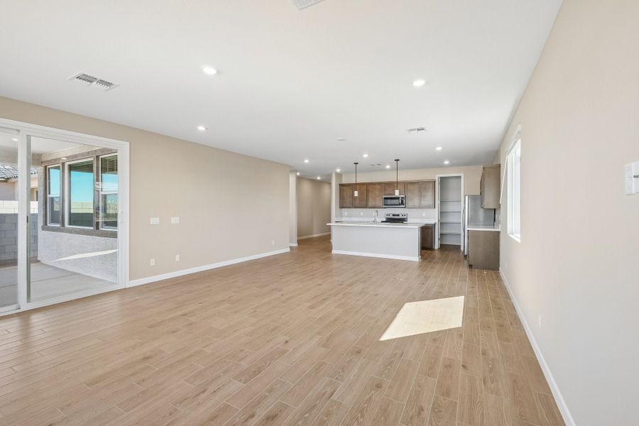 2,090sf New Home in Surprise, AZ.  - Slide 5