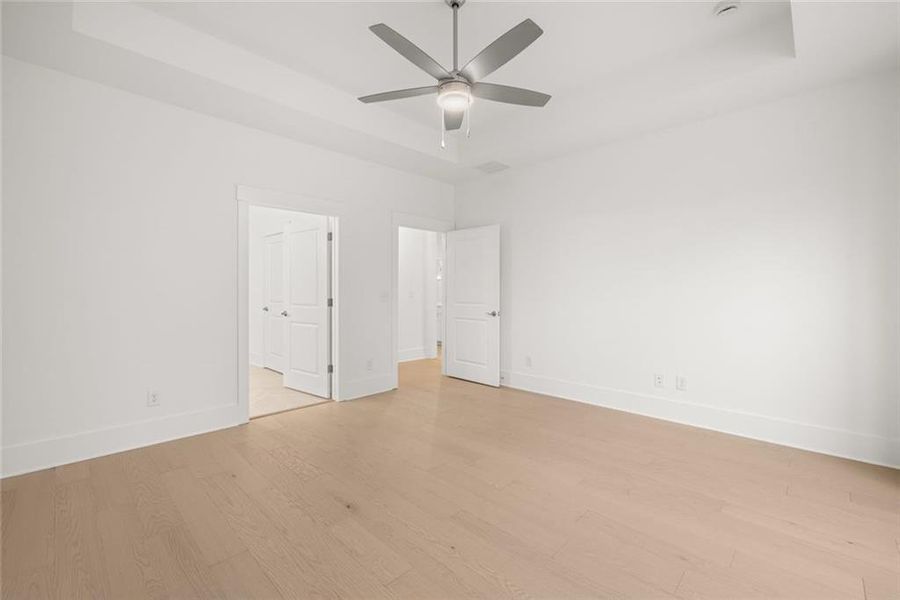 Spacious, unfurnished interior of a new home in Soleil Belmont Park, Canton (Image 38).