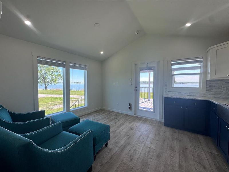 Spacious, unfurnished interior of a new home in , Eastland (Image 15).