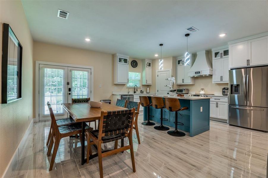 Dining area. All furniture included with the sale of the property. Dining area. All furniture included with the sale of the property.