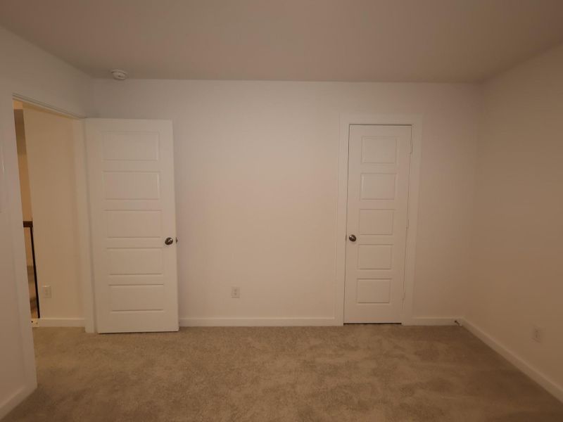 Spacious, unfurnished interior of a new home in Summerview, Fulshear (Image 27).