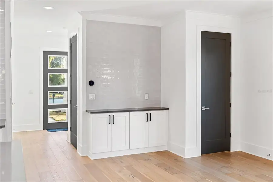 Furnished interior view inside a new home in , Sarasota (Image 7).