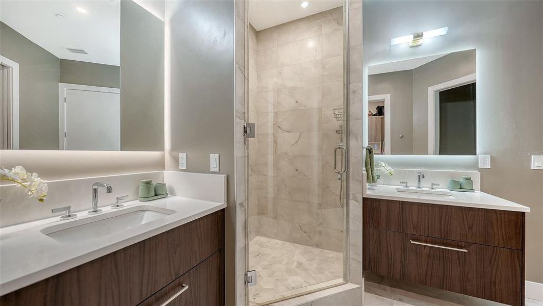 Furnished interior view inside a new home in , Sarasota (Image 28).