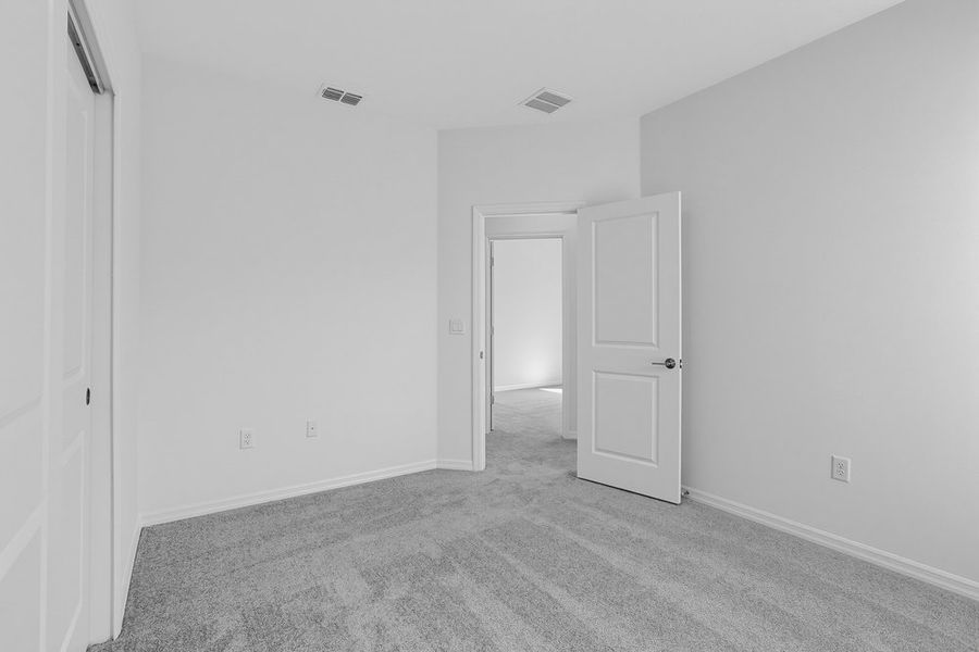 Spacious, unfurnished interior of a new home in Lochside, Mount Dora (Image 41).