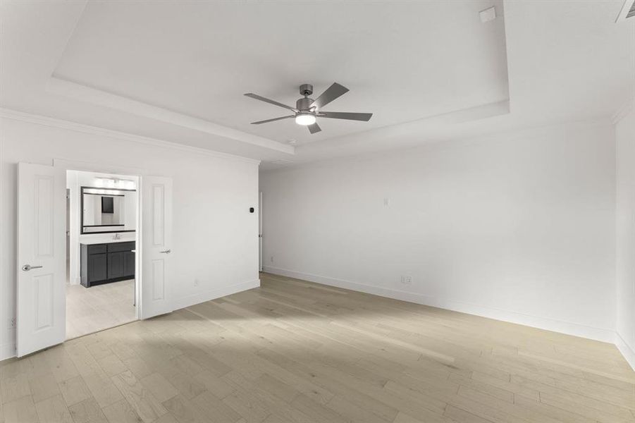 290 Cheyenne Mountain-Primary Suite-2