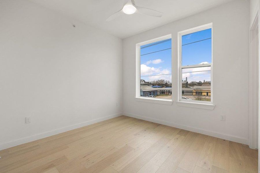 Images are for illustrative purposes only. Photos reflect a similar floor plan and are intended to convey the overall look and feel of the interiors.