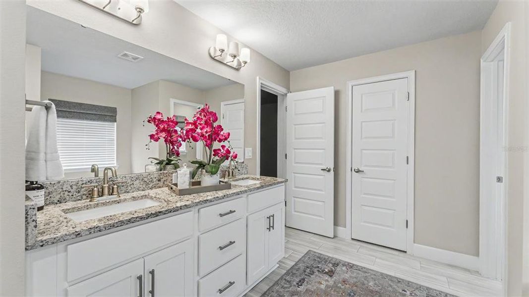 Furnished interior view inside a new home in Lake Juliana Estates, Auburndale (Image 10).