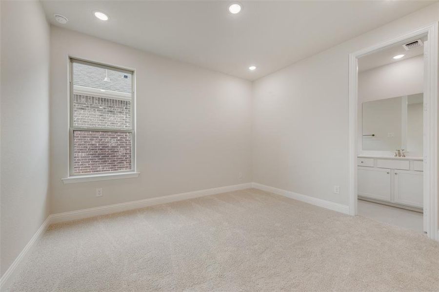 Spacious, unfurnished interior of a new home in Sutton Fields, Celina (Image 38).