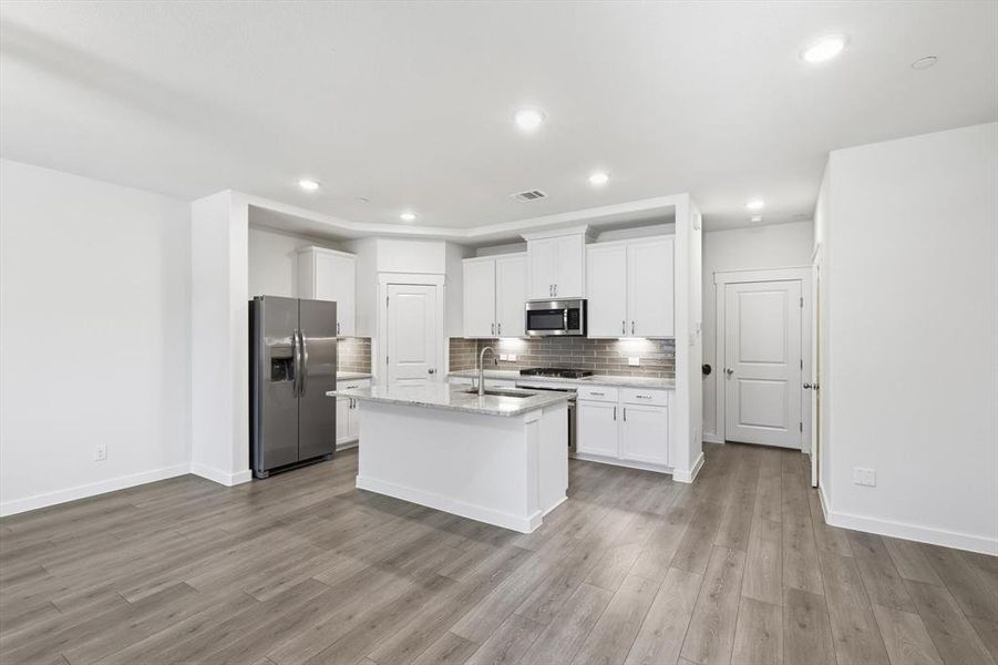 Furnished interior view inside a new home in , Fort Worth (Image 6).