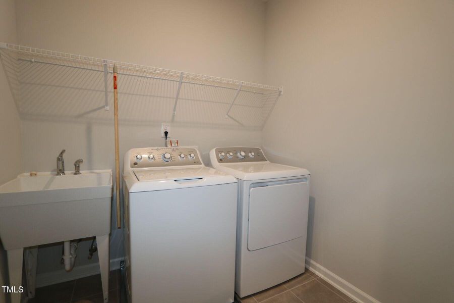 3477713_50060 3477713_50060