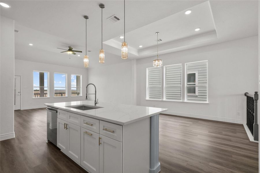 Furnished interior view inside a new home in , Texas City (Image 6).