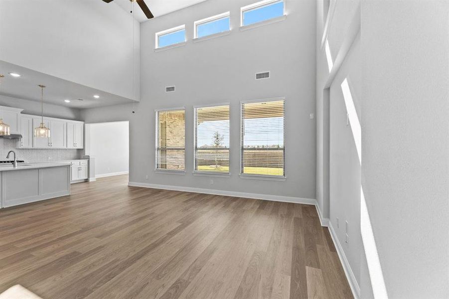 DAL_SP Village_Eagle Mountain II_2105 Birch Street (17)