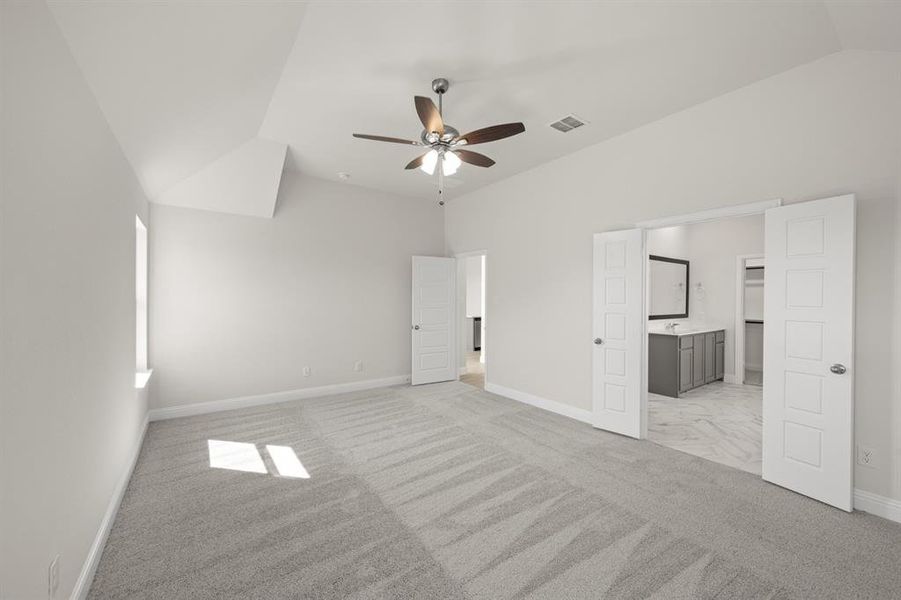 204 COmfort- Primary Suite-2