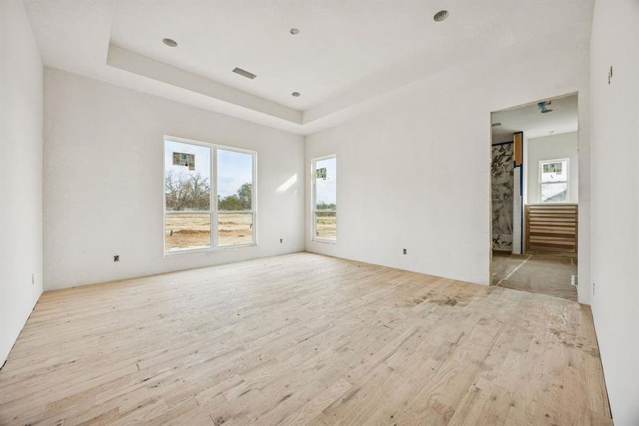 Spacious, unfurnished interior of a new home in RangeWood, Weatherford (Image 10). Spacious, unfurnished interior of a new home in RangeWood, Weatherford (Image 10).