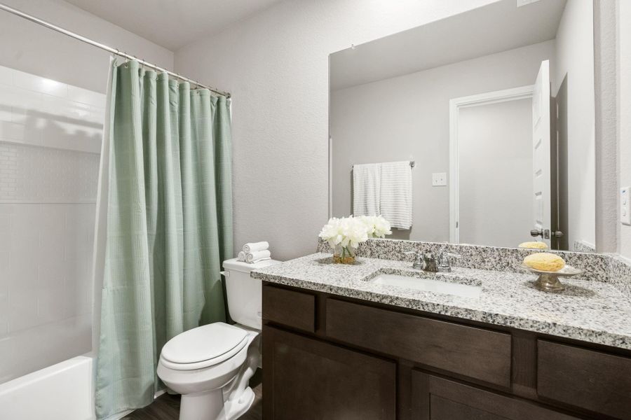 Furnished interior view inside a new home in Madison Bend, Conroe (Image 18). Furnished interior view inside a new home in Madison Bend, Conroe (Image 18).