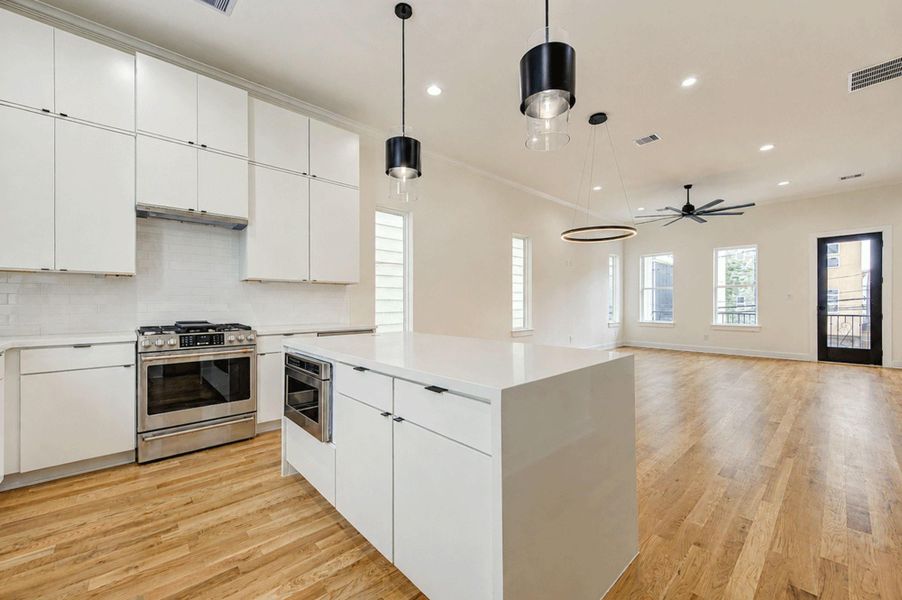 Furnished interior view inside a new home in , Houston (Image 10). Furnished interior view inside a new home in , Houston (Image 10).