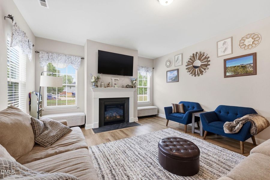 18-web-or-mls-_2041755