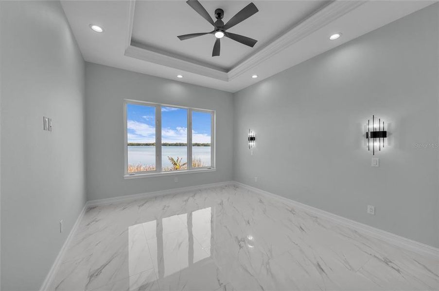 Spacious, unfurnished interior of a new home in , Punta Gorda (Image 40).
