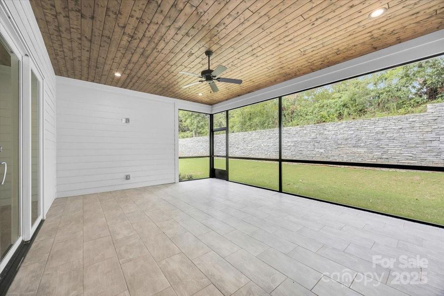 Spacious, unfurnished interior of a new home in , Simpsonville (Image 18).