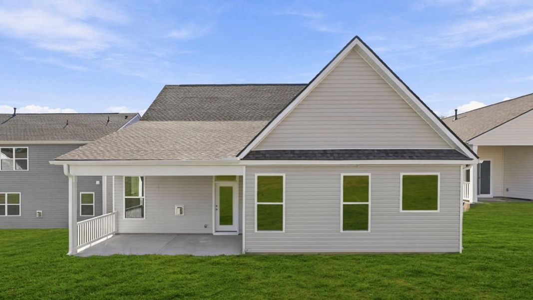 Exterior details and patio area of a home in Blue Ridge Trail, Fountain Inn (Image 3).
