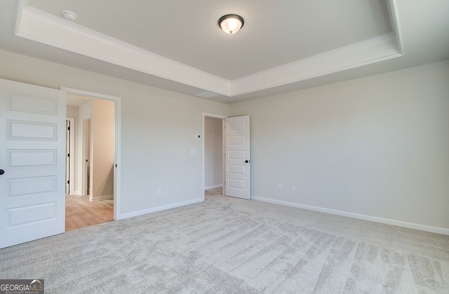 Spacious, unfurnished interior of a new home in Crofton Place Enclave, Snellville (Image 23).