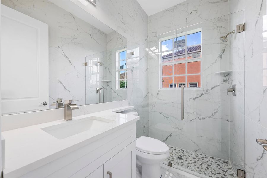 2D floor plan layout of this home in , Palm City, FL (Image 6).