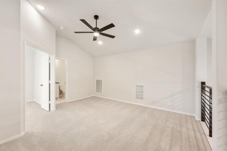 Spacious, unfurnished interior of a new home in Devonshire, Forney (Image 26).