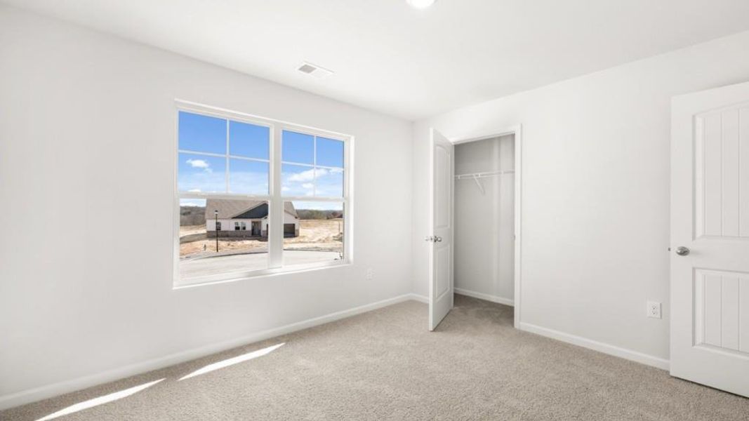 Spacious, unfurnished interior of a new home in Liberty Crossing, Braselton (Image 18).