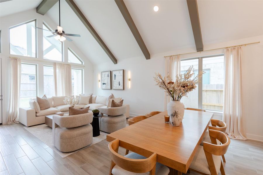 Dining area perfectly positioned between the kitchen and living, ideal for entertaining