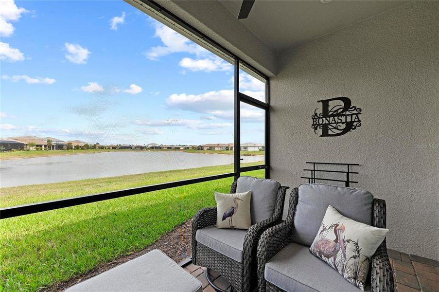 Exterior details and patio area of a home in , Venice (Image 23).