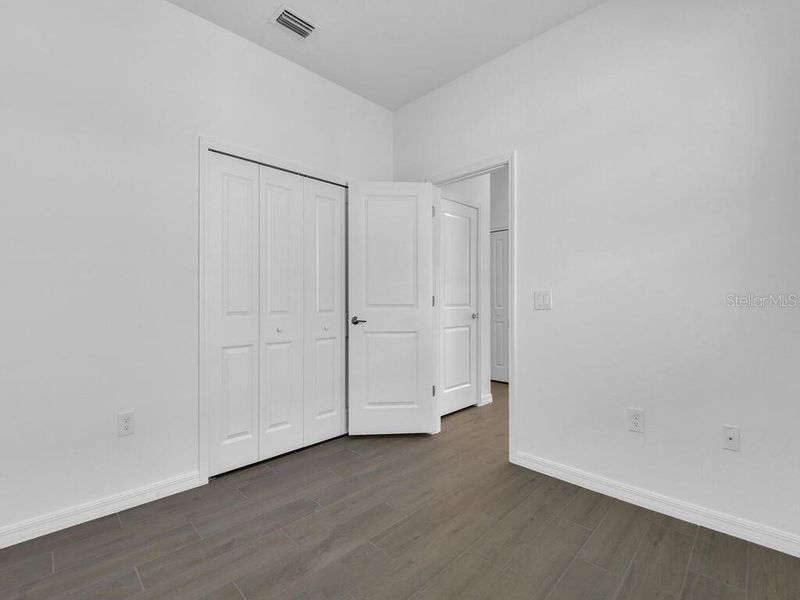 Spacious, unfurnished interior of a new home in Willow, Punta Gorda (Image 30).