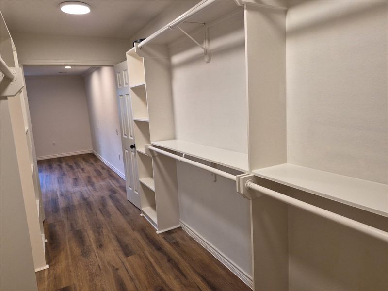 Walk-in closet