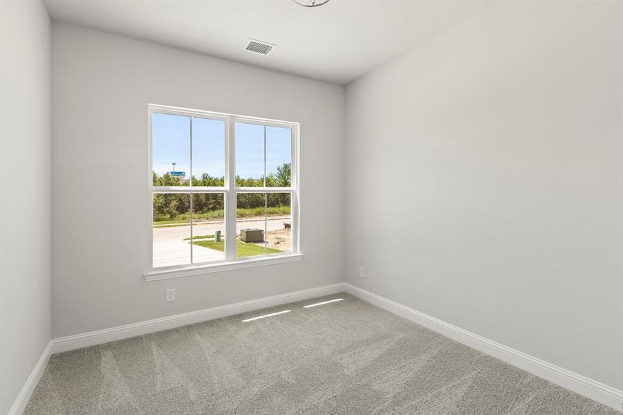 08. 2228 Euclid - Bed 3 08. 2228 Euclid - Bed 3