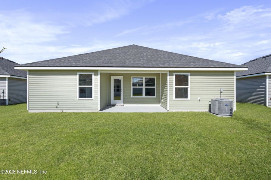 Exterior details and patio area of a home in Summerglen, Jacksonville (Image 2). Exterior details and patio area of a home in Summerglen, Jacksonville (Image 2).