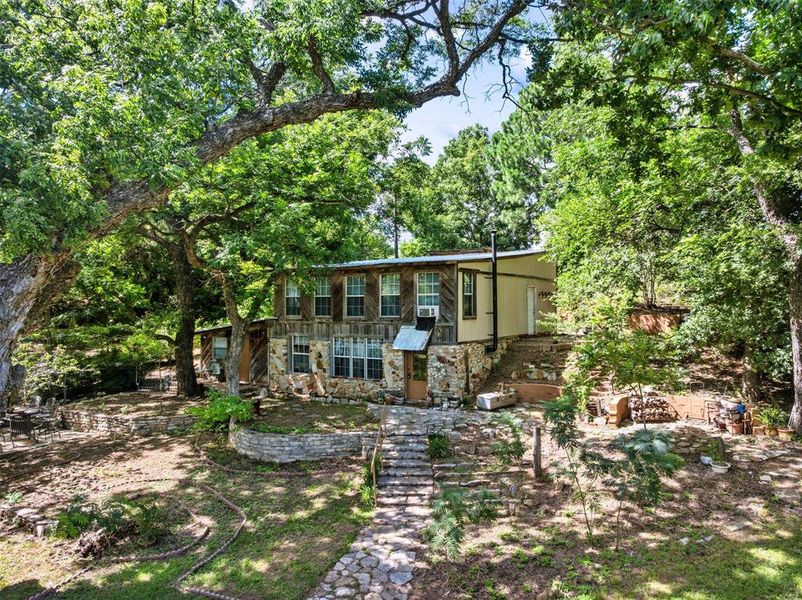 Image 15 of a home in . Image 15 of a home in .