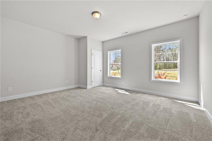 Spacious, unfurnished interior of a new home in , Sugar Hill (Image 46).