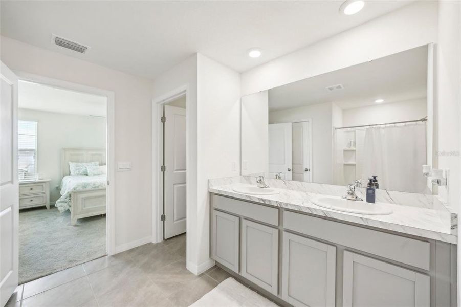 Furnished interior view inside a new home in Ridgewood, Riverview (Image 18).